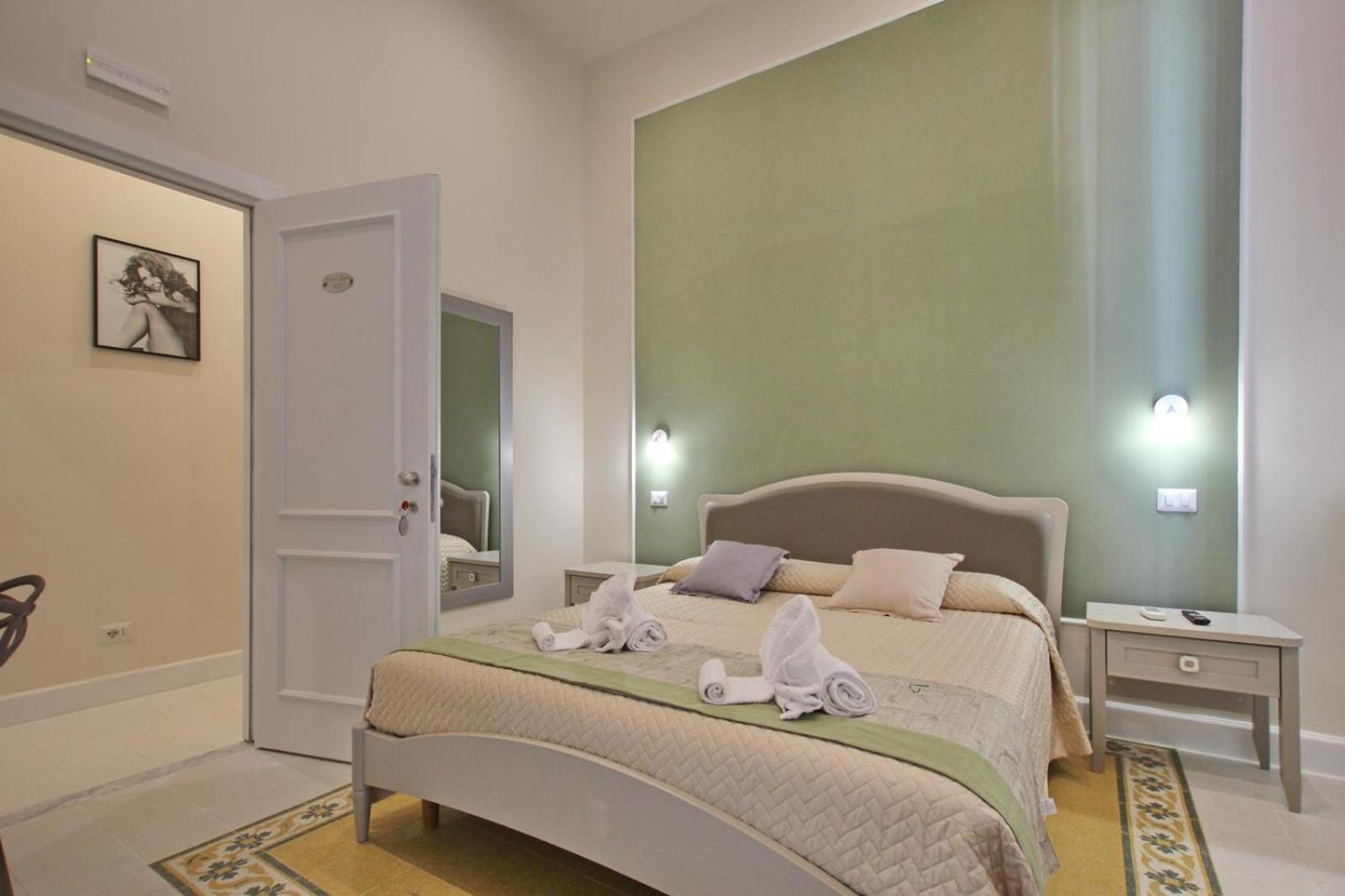 Dreaming Rome Suites Bagian luar foto